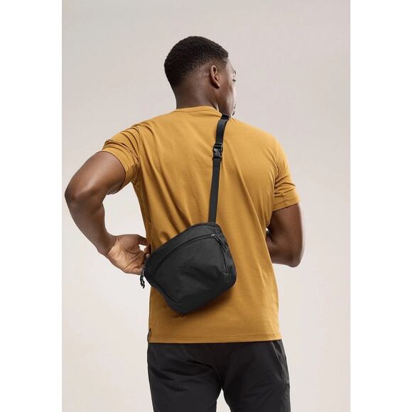 Arc'teryx Mantis 2 Waist Pack - Black II (Neutral) - One Size - Picture 2 of 10